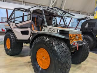 It will take you and float you anywhere: the Pskov snow and swamp-going vehicle "Tactic Partisan" was brought to "Vezdekhoder-2024"