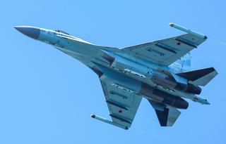 Эксперт призвал оснастить истребители Су-30СМ и Су-35С новейшими оптико-электронными комплексами