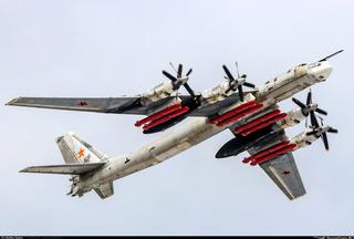 Носители стратегических ракет Х-101 бомбардировщики Ту-95 провели патрулирование в Азиатско-Тихоокеанском регионе