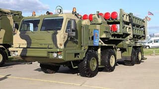 Expert Urges Placement of S-400 "Triumph" SAM System Radars on Towers Due to Taurus Modernization