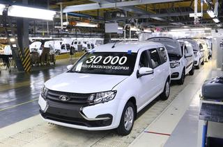 El LADA Largus número 30.000 salió de la línea de montaje en Izhevsk