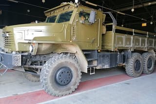 Бронированная кабина вездехода «Торнадо-У» выдержала мощный прилет осколков: личный состав сохранил жизнь