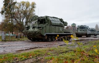 Эксперт призвал разместить ЗРК «Тор-М2» и «Панцирь-С1» на вышках для борьбы с британскими БПЛА Jet-80 «Banshee»