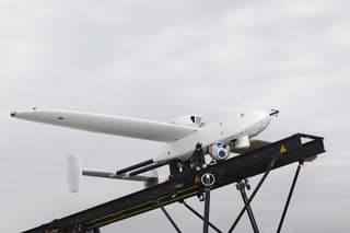 Радары подсвета 9С36М «Бук-М3» оказались способны засечь разведчик Luna-NG на фронте: немецкий БПЛА долго не полетает