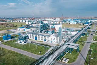 "Gazprom Neft" triplica la producción de aceites sintéticos este año