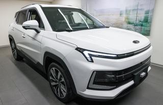 Россияне начали массово скупать «Москвичи»: продажи выросли до рекорда