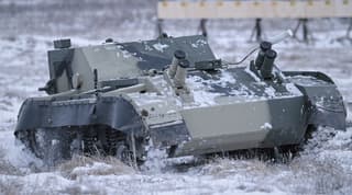 Новейший боевой робот «Каракал» грузоподъемностью 500 кг разработали в России