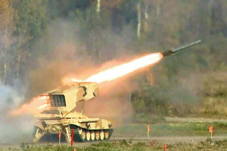 Recibimos un golpe de sol: increíbles imágenes del trabajo de combate del TOS-1 "Solntsepek"
