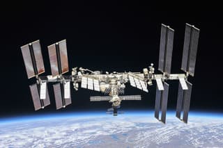 En el Centro de Entrenamiento de Cosmonautas Gagarin se prueba el funcionamiento de un robot teledroide