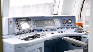 Locomotora diésel de pasajeros TEP70BS con sistema de arranque automático del motor diésel entregada a RZhD
