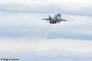 Длинная рука: Ростех назвал преимущества Су-35С, Су-30СМ2 и МиГ-31 перед Mirage-2000