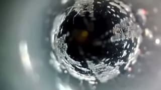 Las consecuencias del uso de cartuchos 5.45 con perdigones para el cañón de un fusil mostradas en video