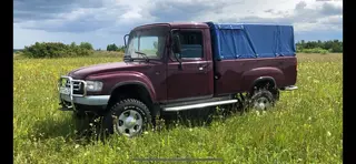 Un pickup raro "Ataman" GAZ-2308 se vende en Tiumén