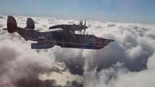 Avión militar con ancla marina: vuelo del hidroavión único Be-12 grabado en video