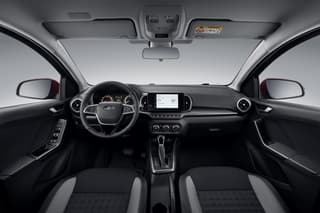 Салон не такой как у Lada Vesta: АвтоВАЗ показал Lada Iskra изнутри