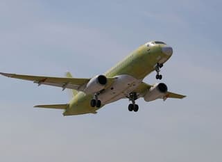 Superjet 100 no longer required to be fully Russian: Ministry of Industry and Trade no longer insists on replacing all imported components