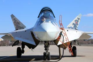 Истребитель Су-57 оказался единственным в мире, способным выполнить «Колокол» с зависанием