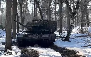 Танк Т-72Б3М с уникальной защитой «Медуза» выдержал 18 атак дронов-камикадзе