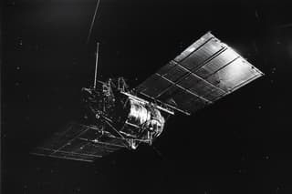 "Dark Comet" 2005 VL₁: Asteroid or Lost Soviet Space Station "Venera-2"?