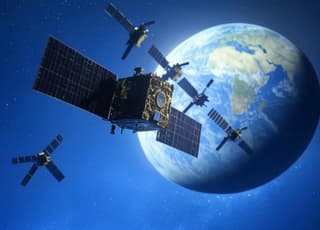 Russian satellite manufacturer complains about record-low order