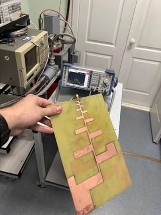 Russia invents new antenna to combat kamikaze drones
