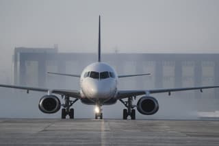 Назван срок начала поставок лайнеров SJ-100 с двигателями ПД-8 российским авиакомпаниям