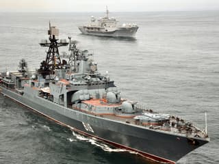El gran buque antisubmarino "Severomorsk" regresó a la Flota del Norte después de su reparación