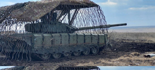 На Т-72Б3М начали ставить «кудрявую» защиту: решили проблему с дронами-камикадзе