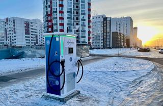 «Росэнергоатом» запустил пять высокомощных электрозарядных станций в Ульяновске