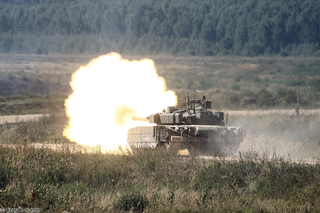 На подходе Т-100: на Западе считают, что обновленный «летающий» Т-80 может стать лучшим российским танком