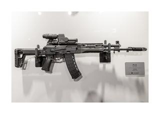 От советского ППШ-41 до АК-12: «Калашников» представил лучшее автоматическое оружие воинов