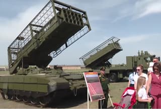 Появились первые кадры с новейшей тяжелой огнеметной системой ТОС-3 «Дракон»