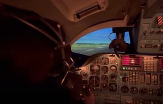 Летчики дальней авиации отработали нештатные ситуации на тренажере Ту-22М3