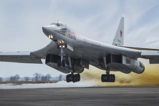 «Дни Ту-160 сочтены, но его не вывели из строя»: аналитик 19fortyfive объяснил важность бомбардировщика-ракетоносца для ВКС России