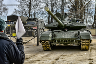 Рособоронэкспорт официально презентовал свой новейший танк Т-90МС «Прорыв» в Перу