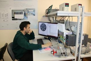 Primera laboratorio de formación en Rusia con una clase de automatización industrial totalmente sustituida por importaciones se inauguró en Carelia
