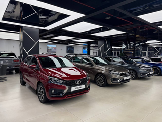 Lada в Дубае: Niva Sport за 1,5 миллиона рублей, Lada Iskra — почти за два миллиона