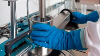 Новый завод по производству лакокрасочных материалов открылся в Чечне