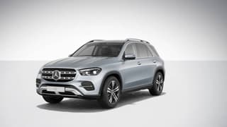 Coches caros salieron "a subasta": los coches de los deudores de Cheliábinsk se pusieron a la venta