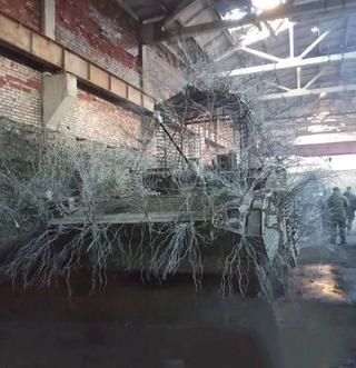 Anti-Drone Hedgehog: Footage of the Most Unusual BMP-2 Among Russian Military
