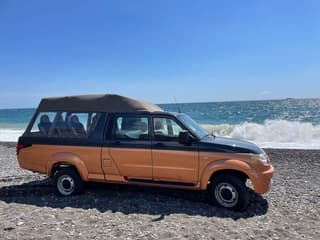 Podrían lanzar en Rusia la producción de vehículos todoterreno turísticos basados en el UAZ "Profi"