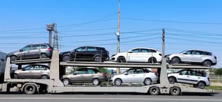 «Цена бешеная»: дилеры отказались заказывать новейшую версию Lada Granta