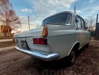 Un "Moskvich" de época se vende en Irkutsk por más de 5,5 millones de rublos