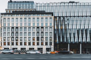 Yandex implementa "Alisa" en complejos residenciales: un hogar "inteligente" con control por voz