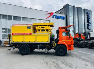 На шасси КамАЗ-43502 изготовили самоходный подъёмник для высотных работ