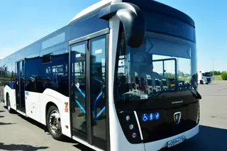 Российский автопром умеет удивлять: 9-ступенчатый «автомат» от Aurus поставили на НефАЗ-5299 