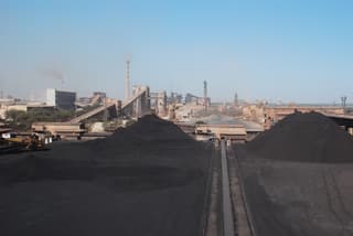 Rusia planea "dar vida" a una empresa siderúrgica soviética: la planta metalúrgica de Karachi será revivida en Pakistán