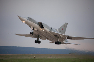 What is the balance of power between Russia and the United States in strategic aviation? Are losses not scary?