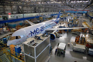 Россия первой в мире построила самолёт в одиночку: претензии к МС-21 — излишние