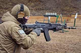 «Калашников» передал очередную партию автоматов АК-12 военным